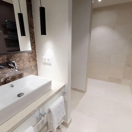 White Pearl 1.05 Apartment *